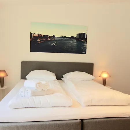 Private 1-bed Townhouse W Terraces Lejlighed Århus